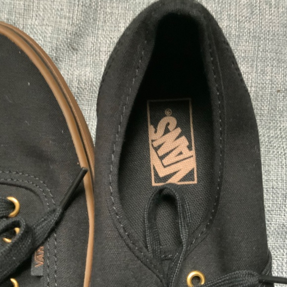 Vans Black Rubber Gum Sneaker 10 women’s 8.5 men’s - Picture 5 of 9